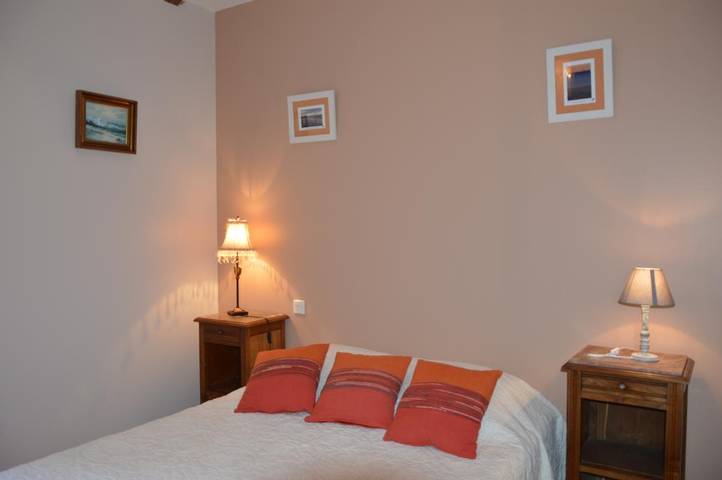 Gîte pour 4 personnes, avec jardin à Roz-Landrieux - 3