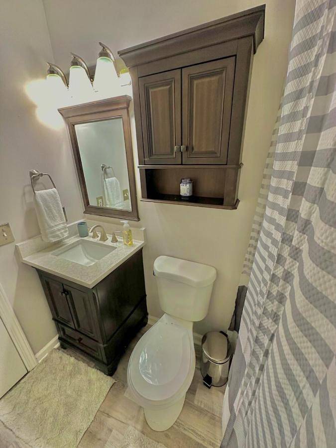 Location de vacances pour 11 personnes, avec jardin à La Vergne - 2