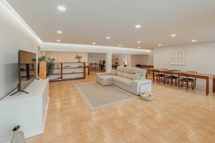 Location de vacances pour 7 personnes, avec terrasse à Santa Maria da Feira