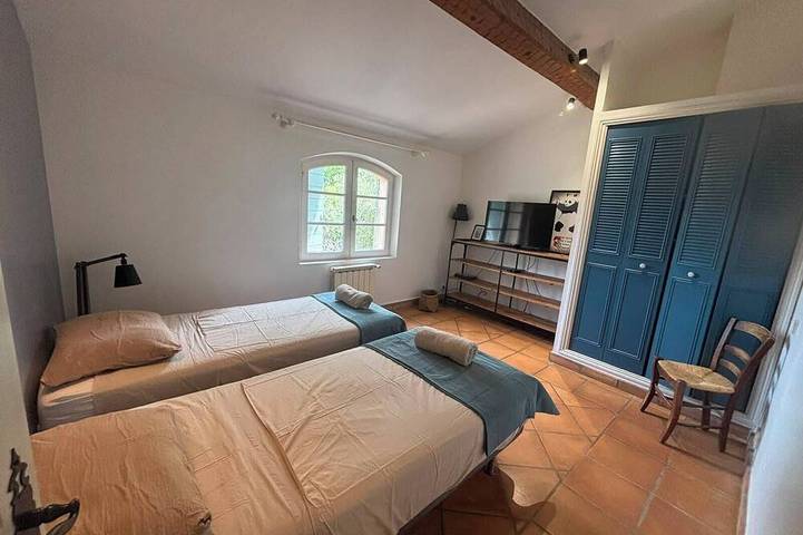 Hauts de Bandol, 10 Personen, klimatisierte Zimmer, 230m2 in La Cadière-d'Azur, Mittelmeerküste (Frankreich)