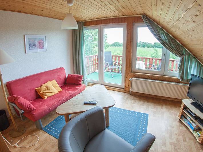 Ferienwohnung für 3 Personen, mit Garten und Balkon in Bockhorn