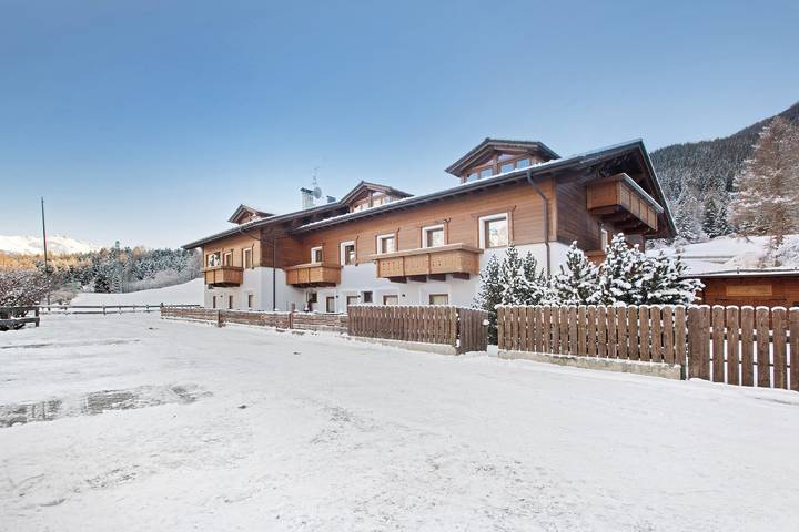 Appartamento intero, Appartamento per vacanze "Tra-Monti E Mare" con vista sulle montagne, terrazza privata e sauna in Valdidentro, Parco Nazionale dello Stelvio