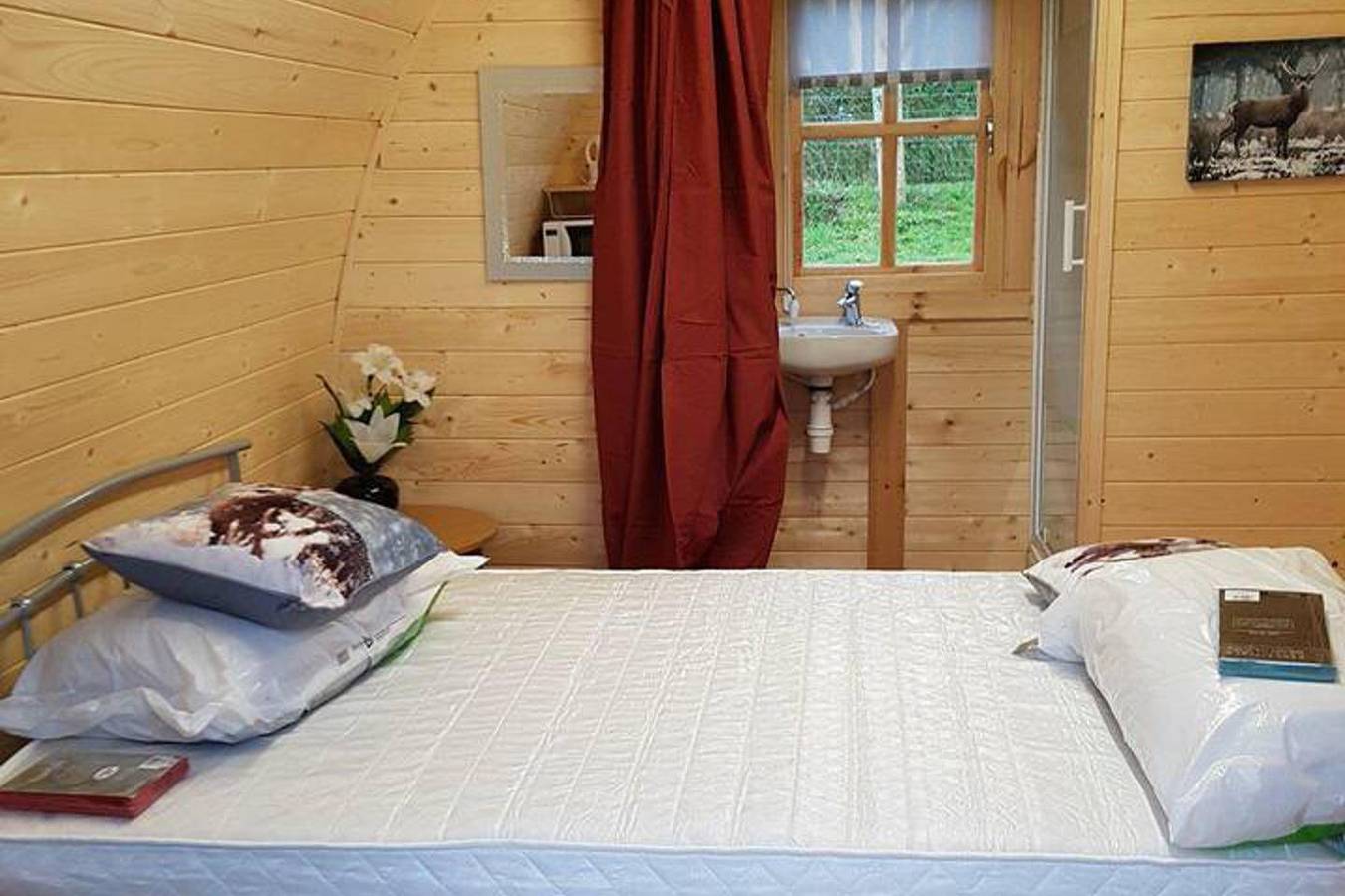 Cabane en bois pour 2 personnes avec terrasse in Cornouailles
