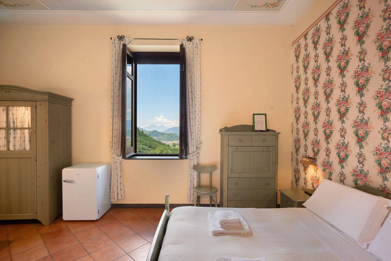 Agriturismo 'Camere Familiari' con vista sulle montagne, Wi-Fi e aria condizionata in Fisciano, Provincia di Salerno