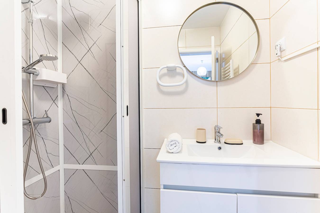 Hel leilighet, Apartment 'Holiday Home Funchal Center - T0' with Wi-Fi and Air Conditioning in Funchal (Sé), Madeira