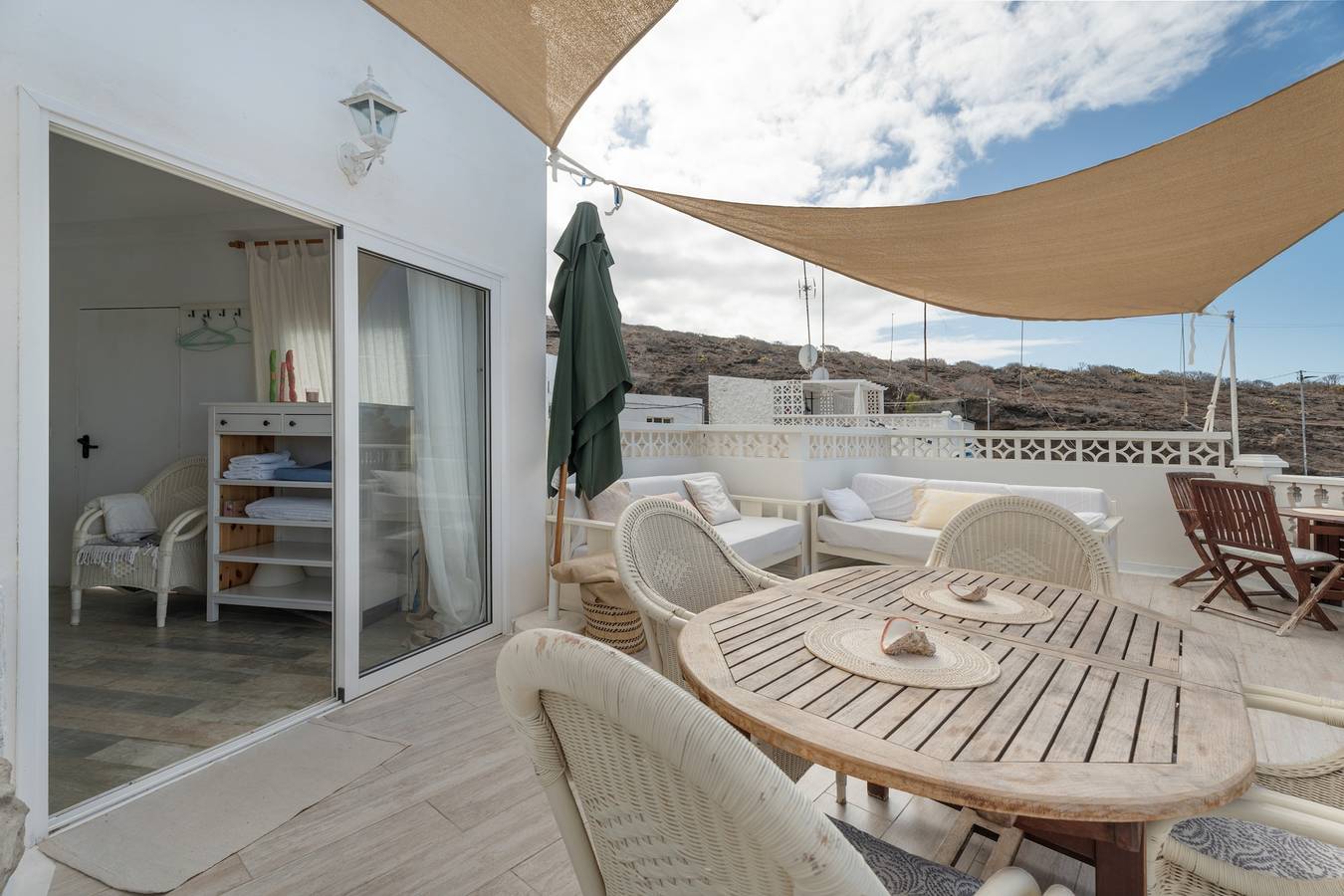 Vakantiehuis 'Tucadam Suites' met zeezicht, privéterras en Wi-Fi, foto 13