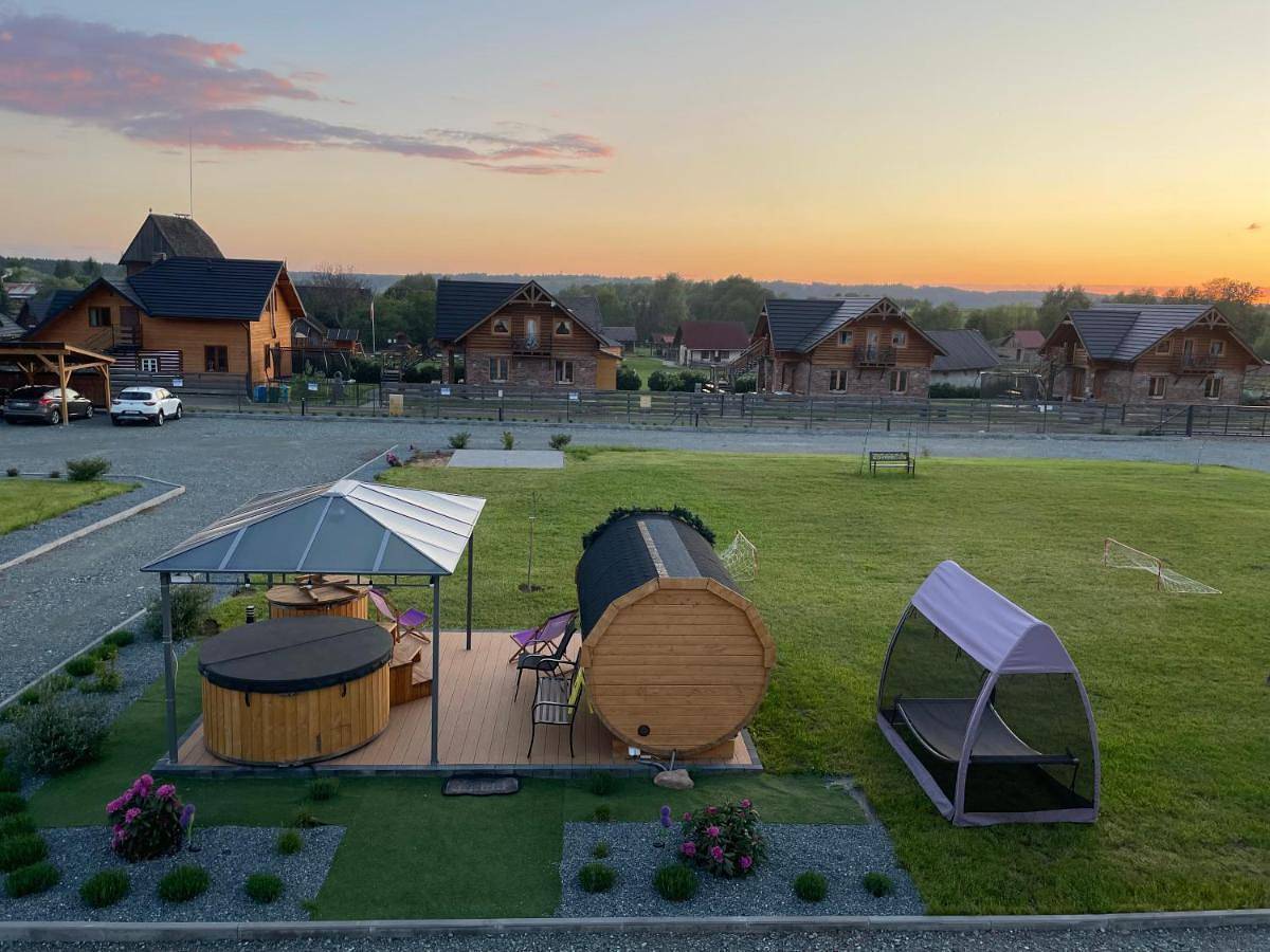 Lawendowa Kudowa - Apartamenty z dostępem do sauny i jacuzzi, z ogrodem blisko centrum in Kudowa-Zdrój, Park Narodowy Gór Stołowych
