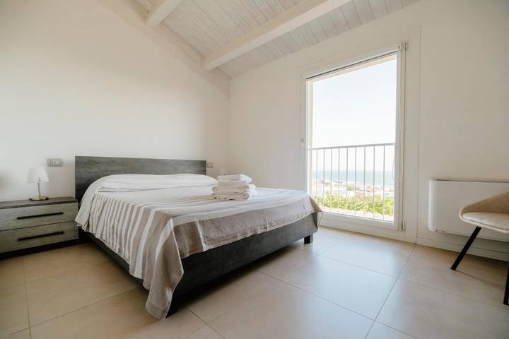 Location de vacances pour 2 personnes, avec piscine et terrasse ainsi que jardin et vue à Ancône - 4