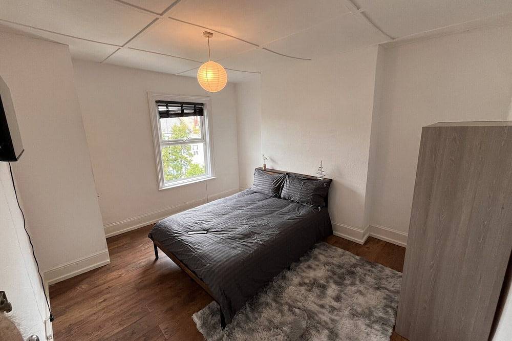 Entire apartment, Top Floor Residential Flat In Eastbourne Centre in Eastbourne, East Sussex