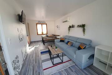 Gîte pour 4 personnes, avec jardin à Meusnes