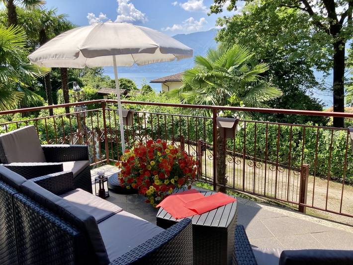 Ferienhaus für 4 Personen, mit Balkon und Garten sowie Seeblick und Ausblick in Comune di Luino