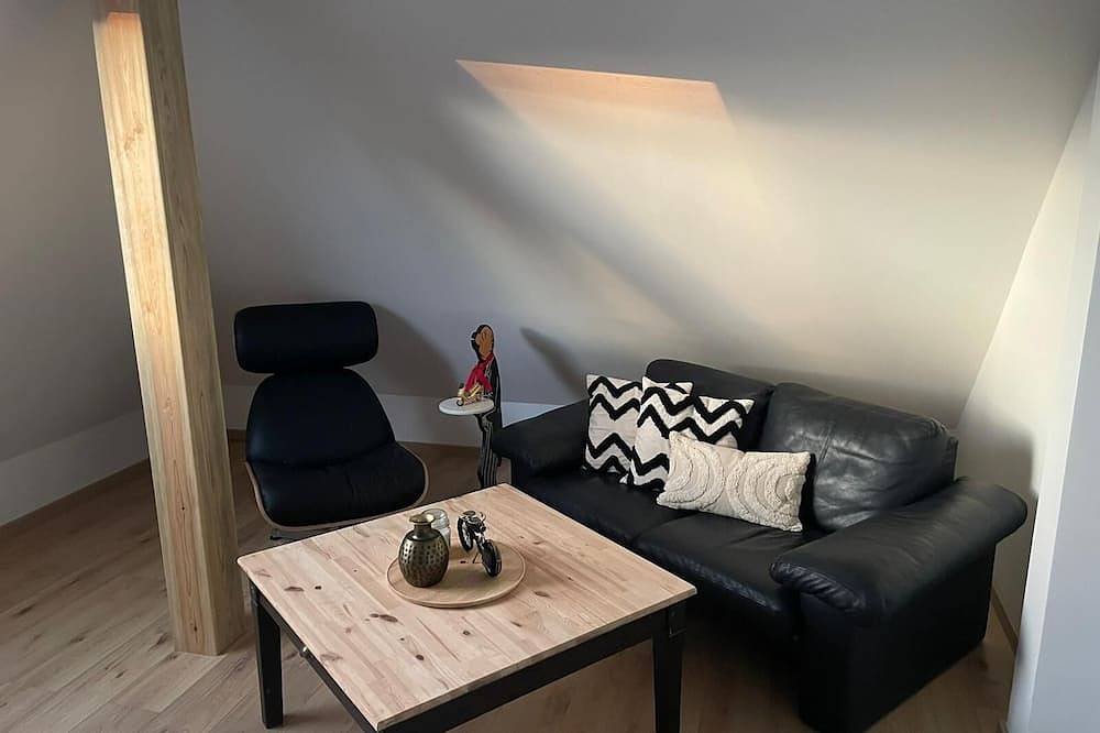Ganze Wohnung, Mio’s Moderne Dg. Wohnung in Zentrale Lage in Gelsenkirchen, Ruhrgebiet