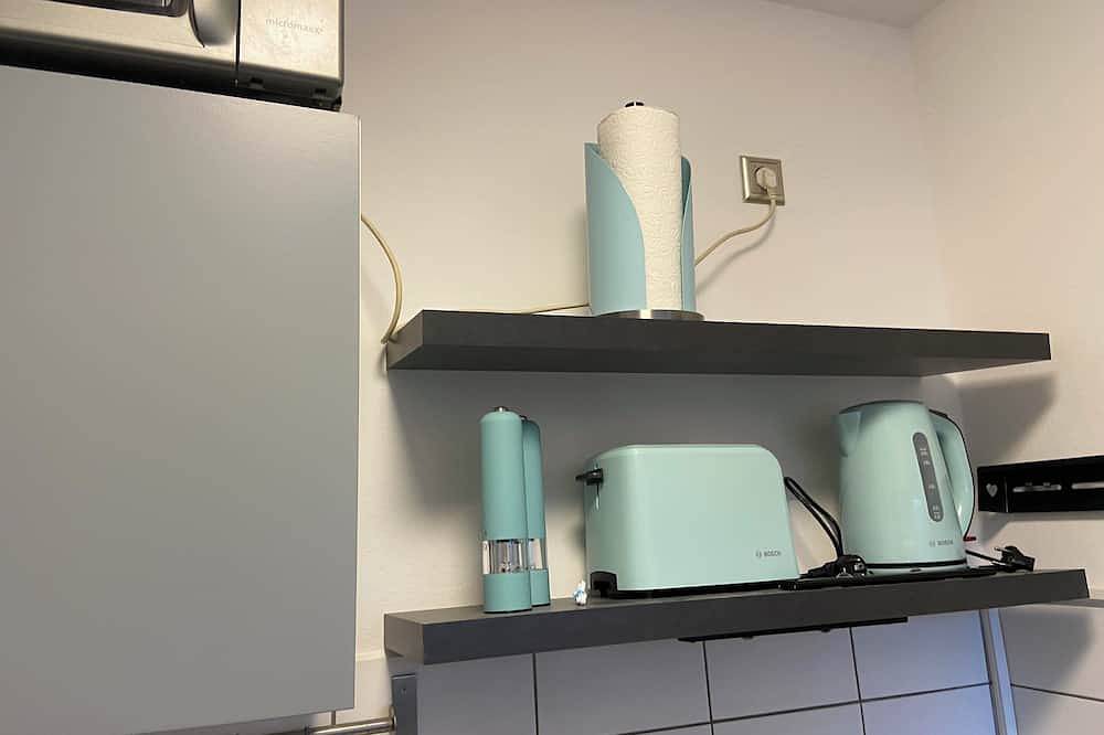 Ganze Wohnung, Voll ausgestattetes Apartment gegenüber Werksviertel in München Ramersdorf, München