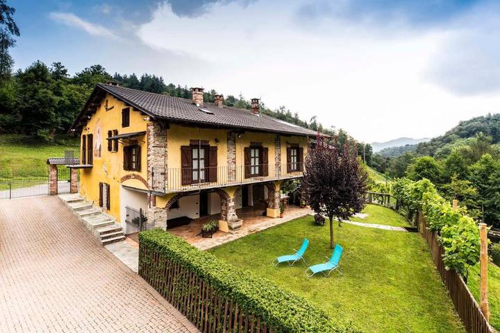 Appart’hôtel, avec Balcon et Terrasse ainsi que Jardin et Vue à Chiusa di Pesio