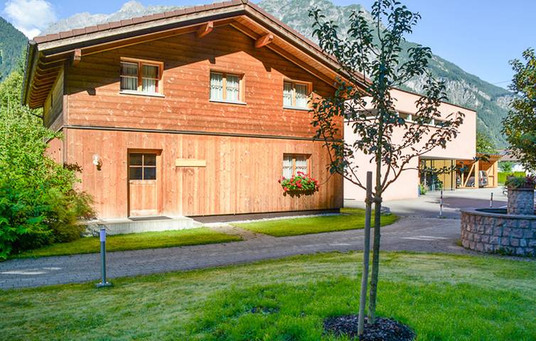 Vakantiehuis voor 10 personen, met Terras en Tuin in Bartholomäberg