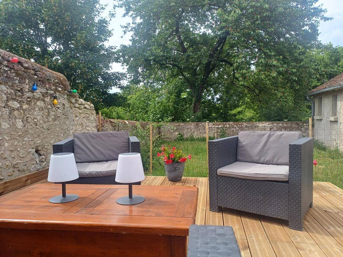 Four-Bedroom House in Montlivault, Région de Blois