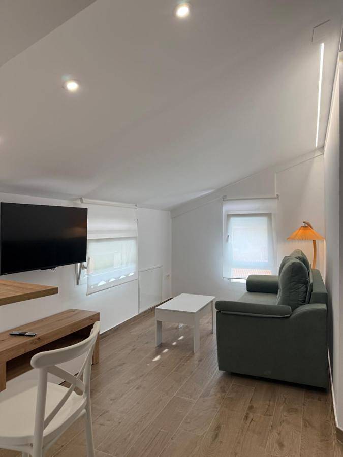 Apartamento de vacaciones para 4 personas, con jardín y vistas - 1