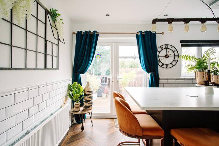 3 Bed House Sleeps 5 - Parking, Pets, Garden in Belfast, Grafschaft Down