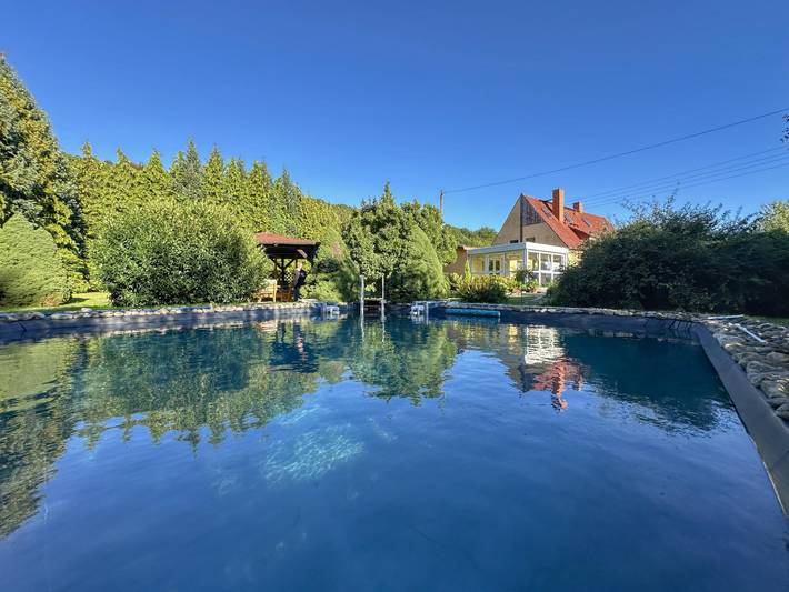 Ferienhaus für 4 Personen, mit Terrasse und Garten sowie Pool in Lohmen (Sachsen)