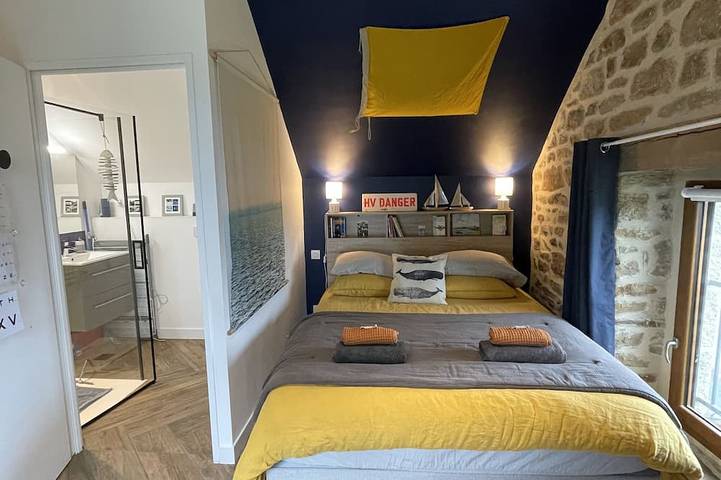Gîte pour 2 personnes, avec balcon et jardin à Ploemel