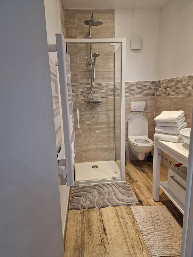 Gîte pour 4 personnes, avec jardin à Trégueux