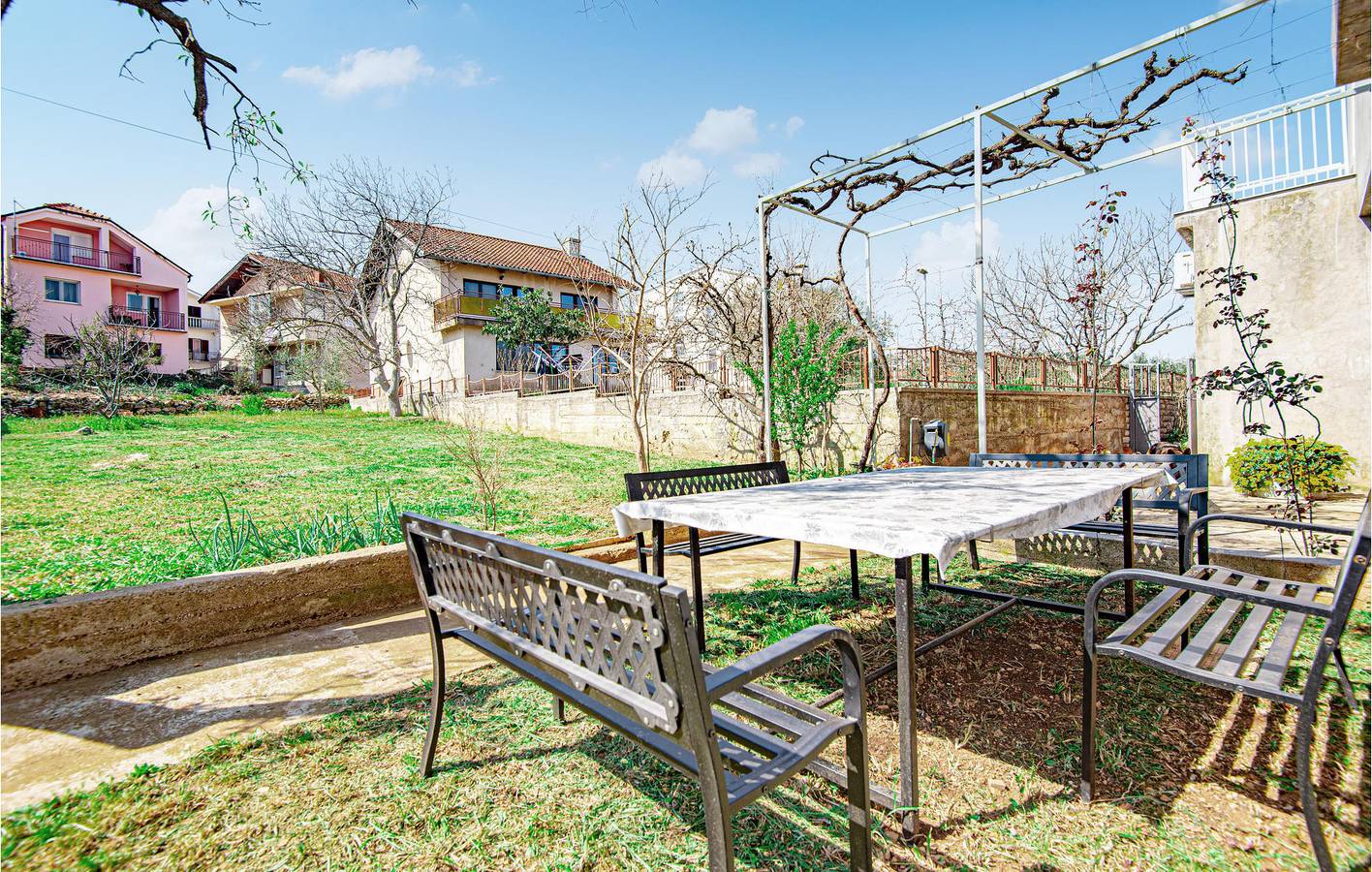 Ganze Ferienwohnung, Ferienwohnung für 9 Personen in Raslina, Šibenik-Knin