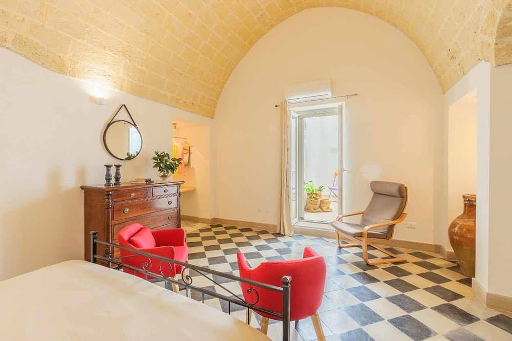 Appartamento intero, La Storica - casa tipica - centro storico a 30m - vicino al mare in San Vito dei Normanni, Salento