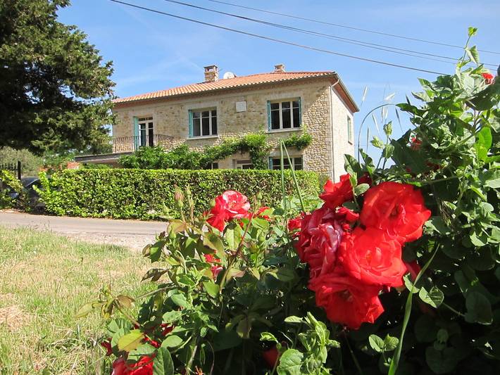 Gîte pour 14 personnes, avec piscine