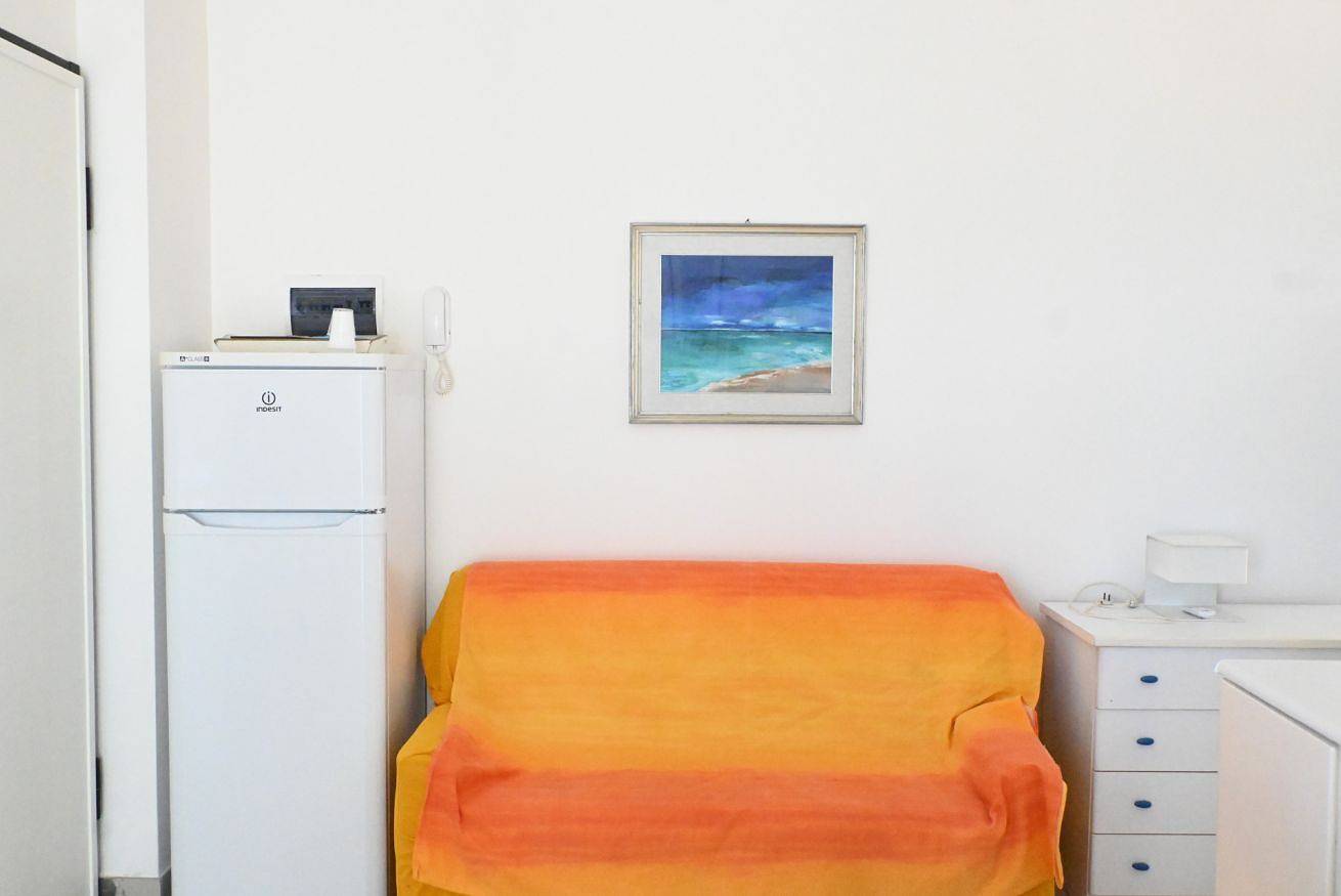 Entire apartment, M449 – Marcelli, three-room apartment with parking space and shared beach in Riviera del Conero