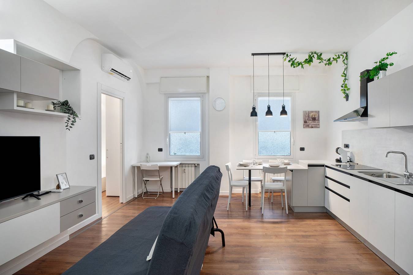 Apartamento entero, Apartamento 'La Perla Grigia' con terraza compartida, Wi-Fi y aire acondicionado in Alassio, Riviera di Ponente