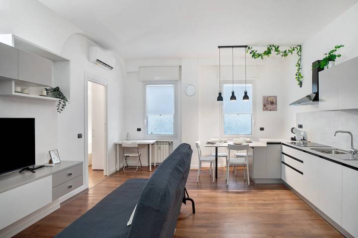 Hel lejlighed, Apartment 'La Perla Grigia' with Shared Terrace, Wi-Fi and Air Conditioning in Alassio, Riviera di Ponente