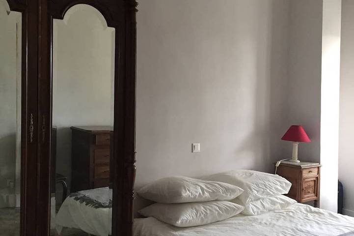 Location de vacances pour 18 personnes, avec jardin à Junas - 2