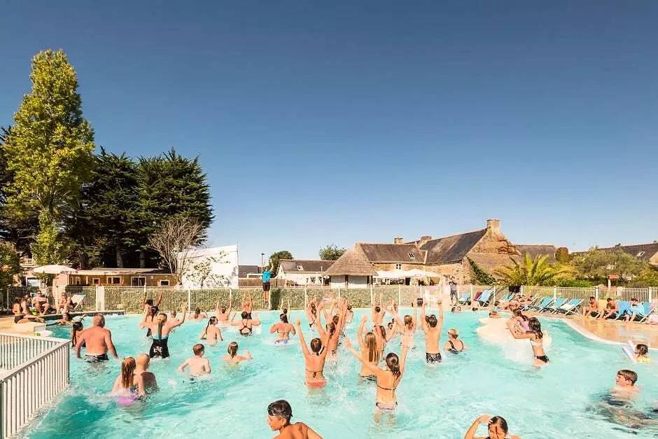 Hogar móvil 3 estancias 4/5 personas + Tv in Penvins, Sarzeau