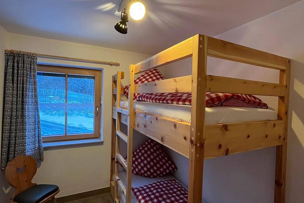 Ganze Wohnung, Schöne Ferienwohnung (76qm) im Eg mit Kaminofen in Kollnburg, Ostbayern