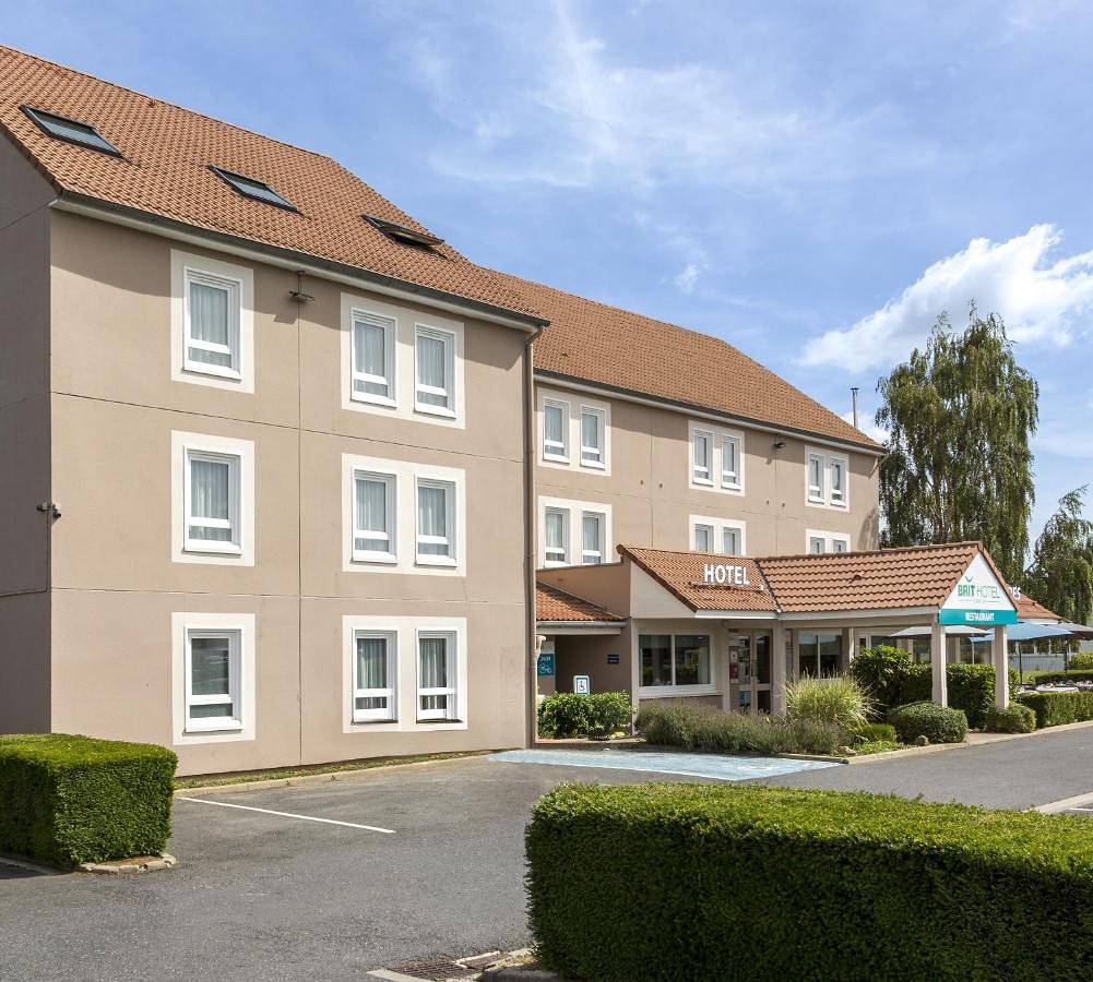 Brit Hotel Confort Cambrai in Fontaine-Notre-Dame, Département Nord