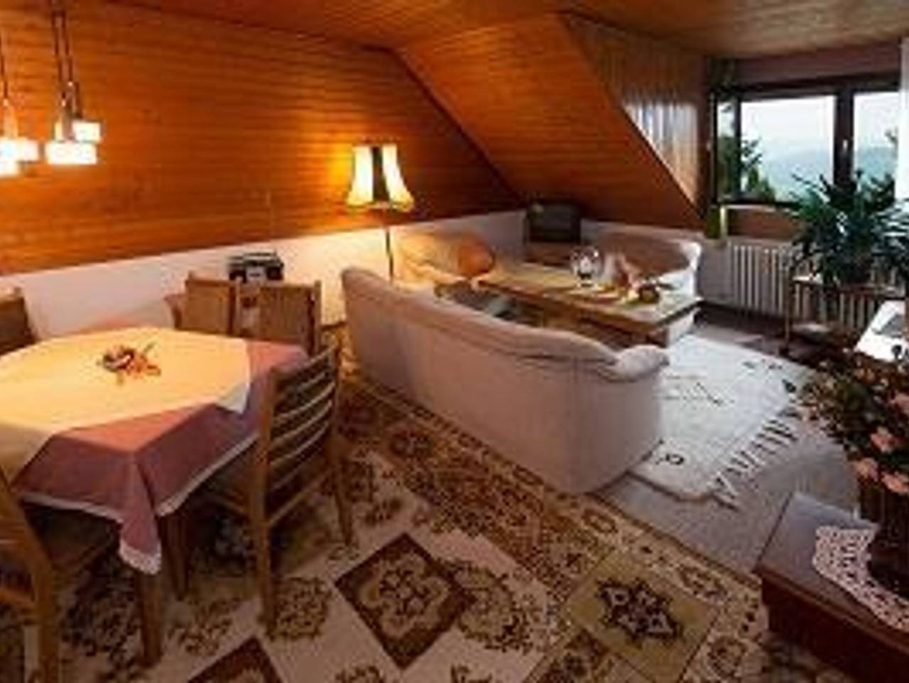 Ganze Ferienwohnung, Casa Ri(e)sig - Appartement 1 in Leiwen, Moseleifel