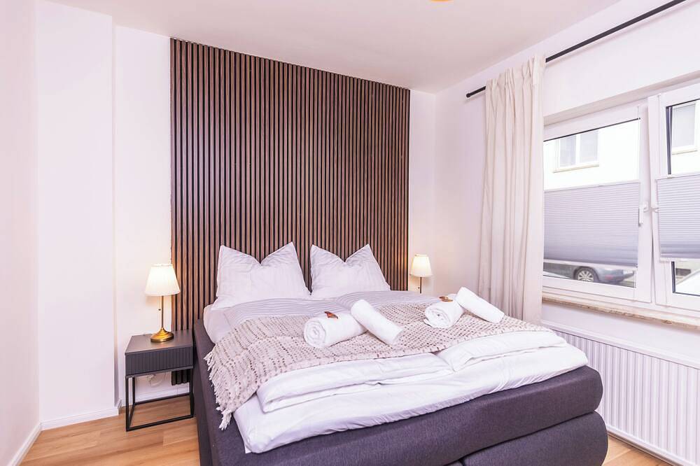 Ganze Wohnung, Nuit Apartment | Moderne Wohnung in zentraler Lage in Krefeld, Niederrhein