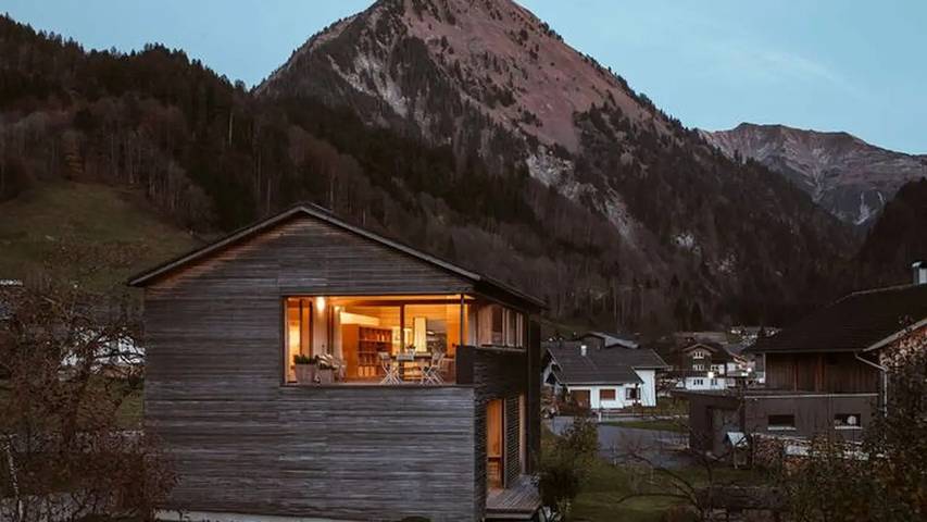Ferienhaus für 9 Personen, mit Garten im Bregenzerwald