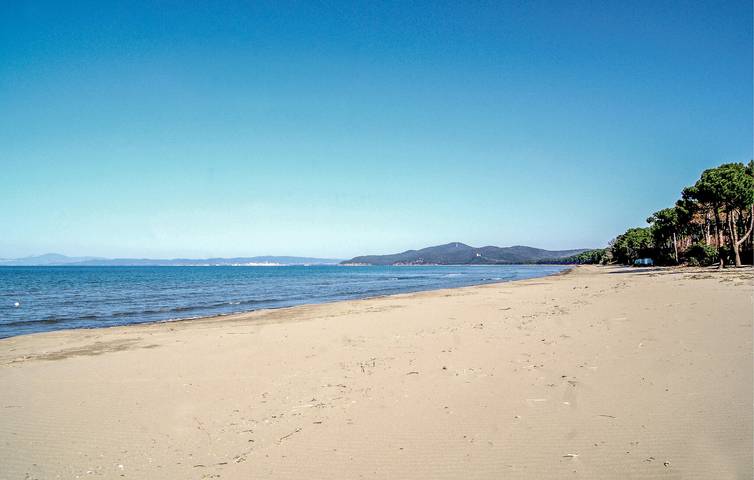 Appartamento intero, Accogliente appartamento: a 2 km dalla spiaggia, con Wi-Fi e un giardino oasi in Punta Ala, Castiglione della Pescaia