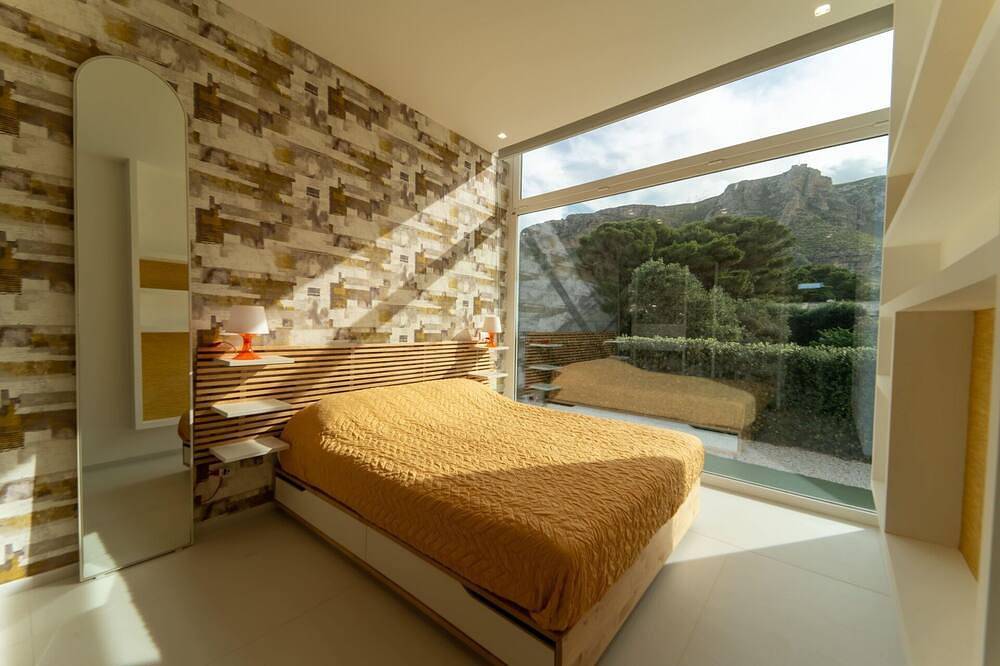 Villa en Erice con 2 habitaciones, capacidad 4 in Pizzolungo, Erice