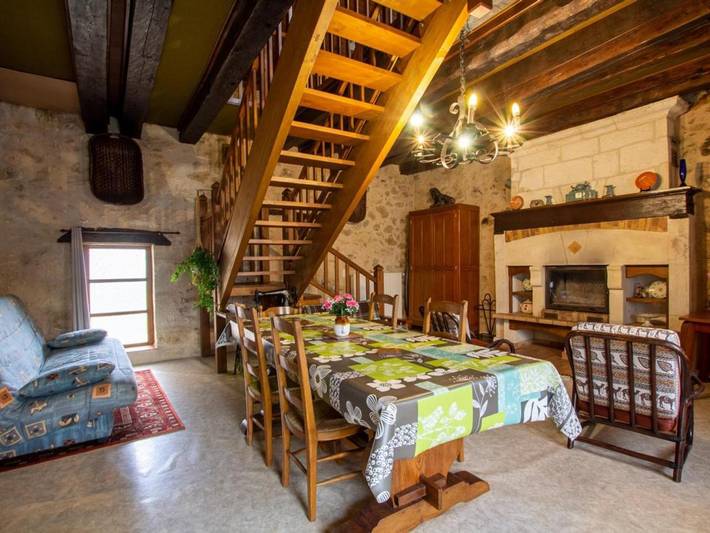 Location de vacances pour 6 personnes, avec Terrasse et Jardin à Saint-Front-la-Rivière
