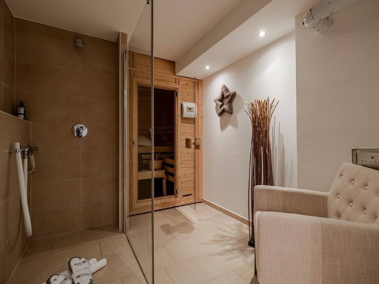 Ferienhaus in beliebter, ruhiger Wohngegend auf ca. 140 m² für bis zu 6 Personen in Wenningstedt, Sylt