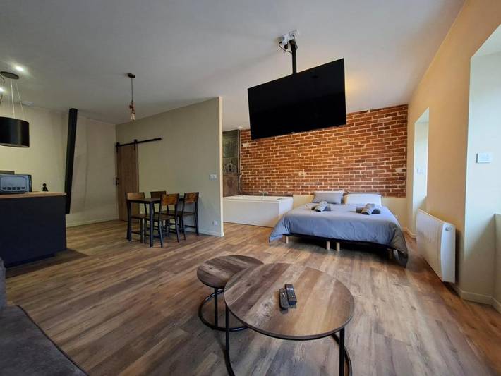 Gîte pour 2 personnes, avec jacuzzi à Feurs - 3