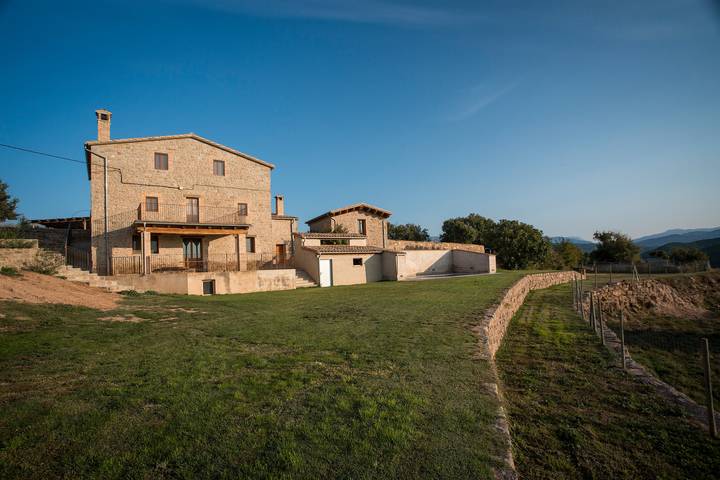 Casa rural para 16 personas, con jardín en Solsonés - 2