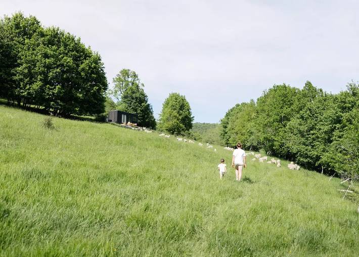 Ganze Wohnung, Tiny Haus Blick Pyrenäen umgeben von Ziegen in Ausseing, Haute-Garonne