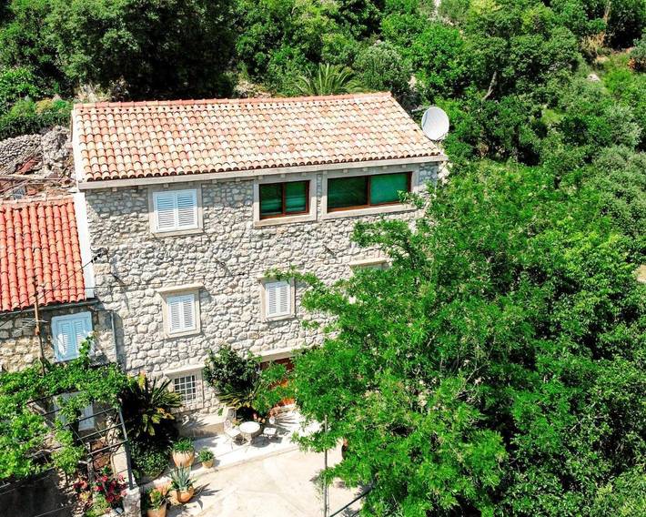 Villa con piscina per 10 persone, con piscina e panorama nonché giardino in Grad Dubrovnik