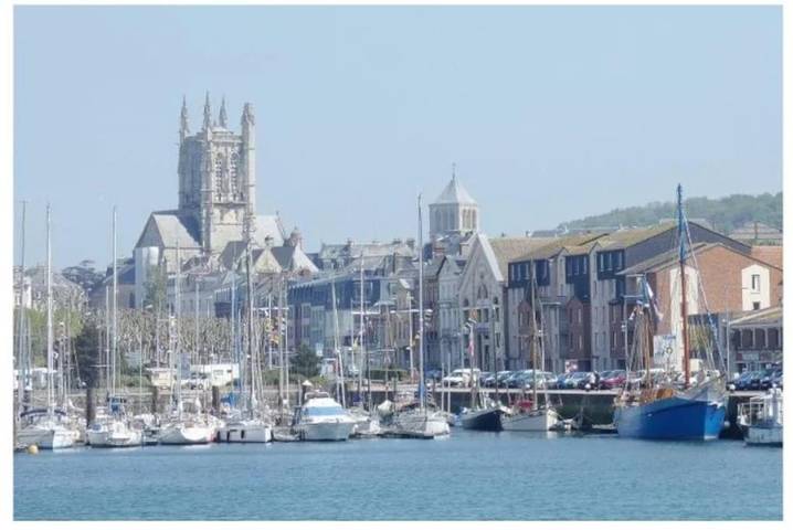 Location de vacances pour 4 personnes, avec jardin à Colleville - 3