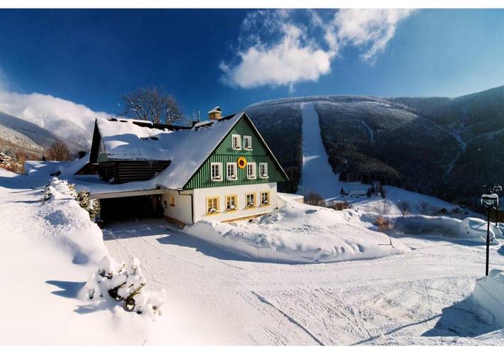 Ferienhaus für 2 Personen, mit Whirlpool und Garten sowie Sauna, mit Haustier in Spindlermühle