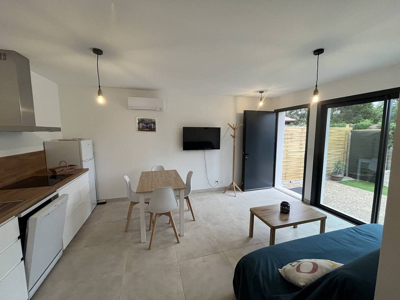 Au calme, belle maison récente climatisée pour 3 personnes in Lanton, Arcachon region