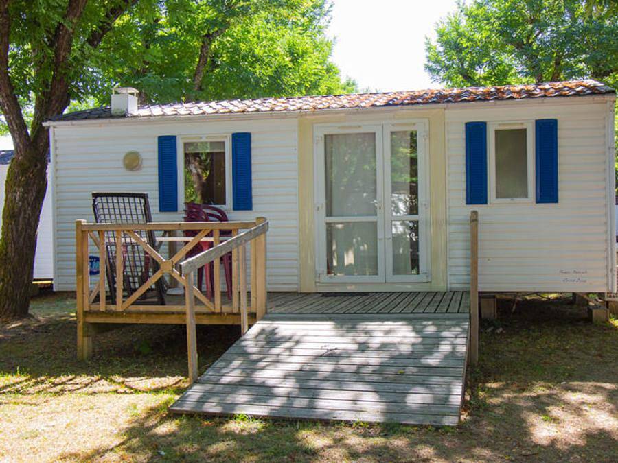 Camping La Rouveyrolle - Mobilhome 4 personnes - Grand Confort (2 chambres) in Berrias-et-Casteljau, Parc national des Cévennes